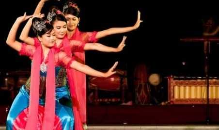 Budaya Sunda yang Sudah Go Internasional, Salah Satunya Tari Jaipong!